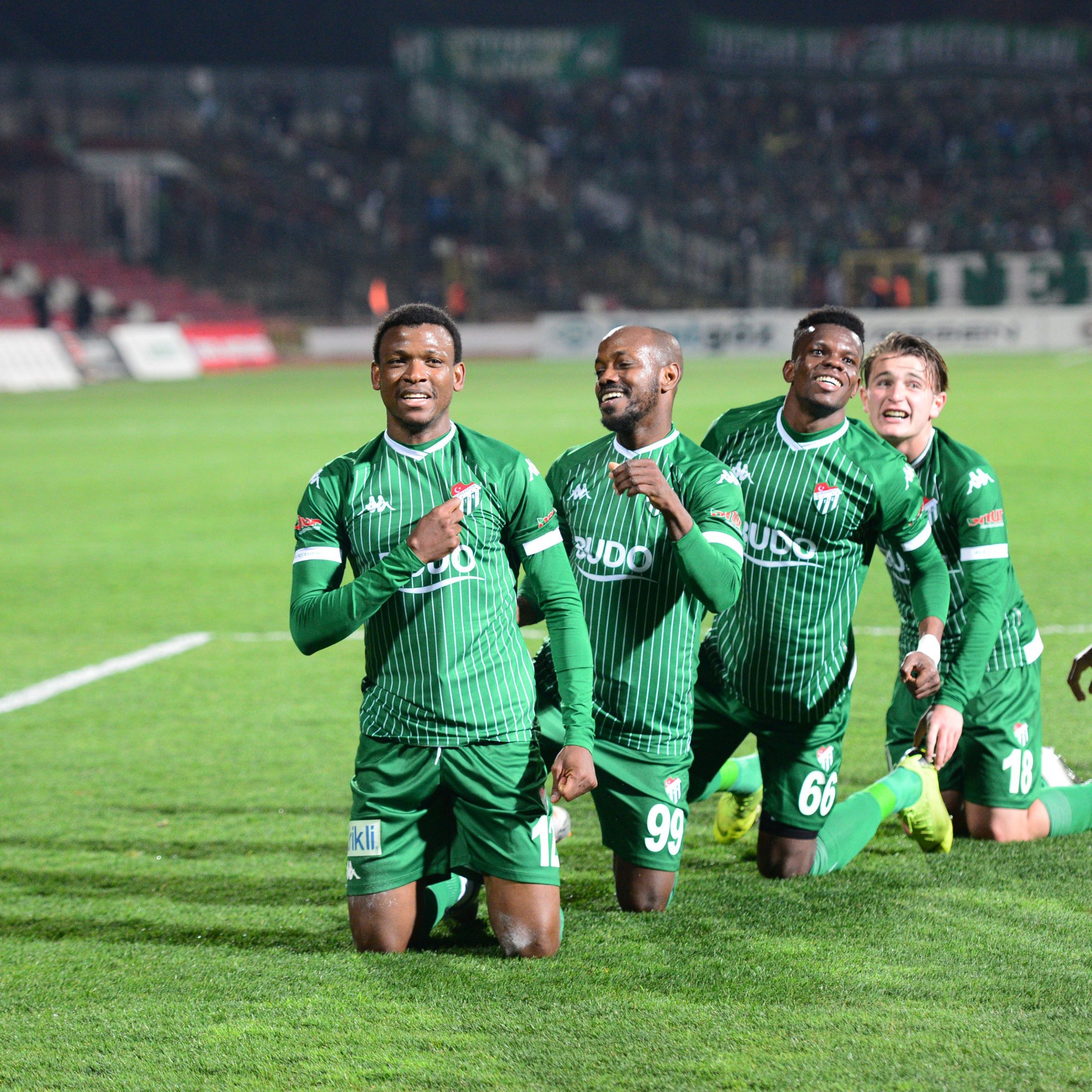 Bursaspor’da yüzler gülüyor… Yeni seri başlatıyoruz…