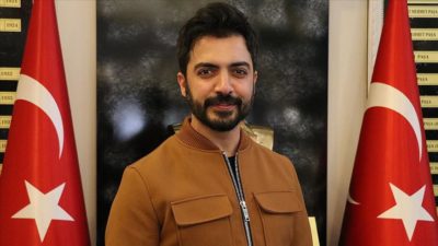 Sanatçı Yusuf Güney’in Mehmetçik hassasiyeti