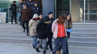 Bursa’da zehir tacirlerine şafak baskını! 24 gözaltı