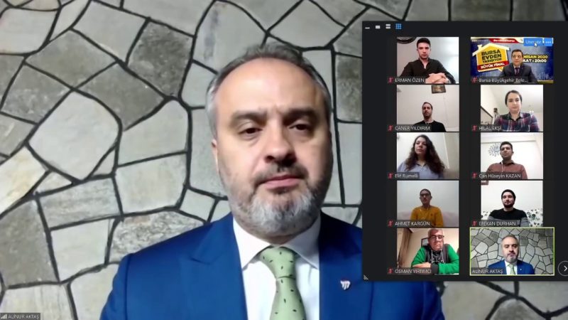 Bursa Büyükşehir Belediyesi tarafından internette çevrimiçi olarak gerçekleştirilen ‘Bursa Evden