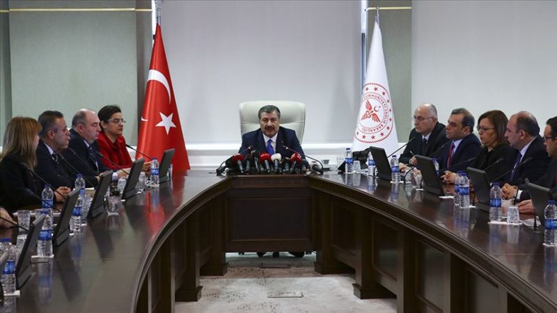 Sağlık Bakanlığı Koronavirüs Bilim Kurulu toplantısı, saat 13.30'da başladı.