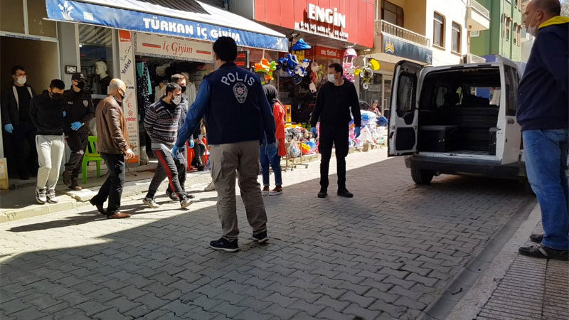 Bursa'nın İznik ilçesinde, iki işyerinden hırsızlık yaptığı iddia edilen zanlıyı