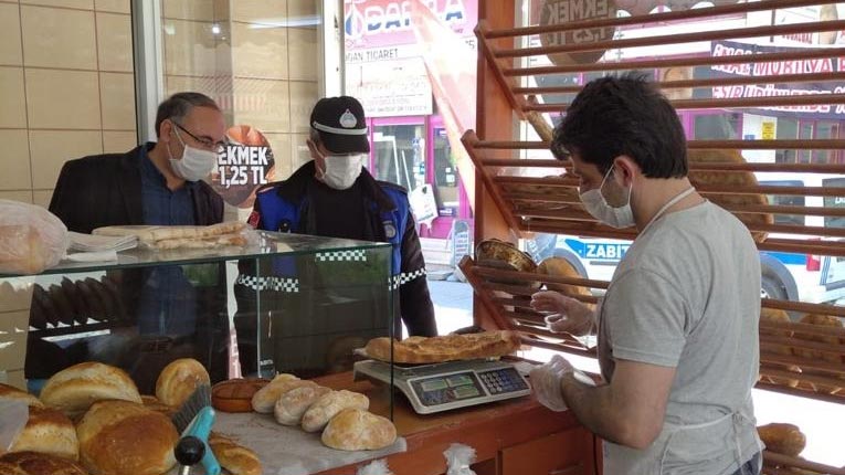 Gemlik zabıtası fırınları denetledi