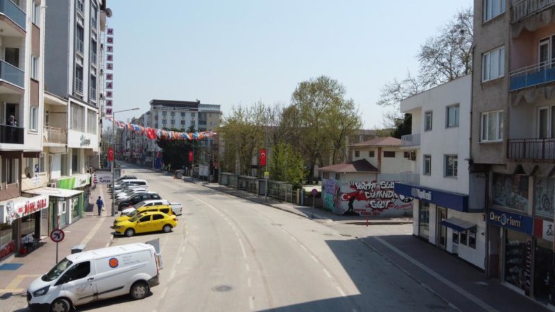 Başkan Kanar’dan yasağa uyan vatandaşlara teşekkür Mustafakemalpaşa Belediye Başkanı Mehmet Kanar, sokağa çıkma yasağına uyan ilçe