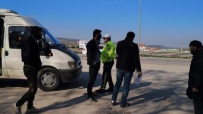 Bursa’da, fazla yolcu taşıyan servis şoförüne ceza