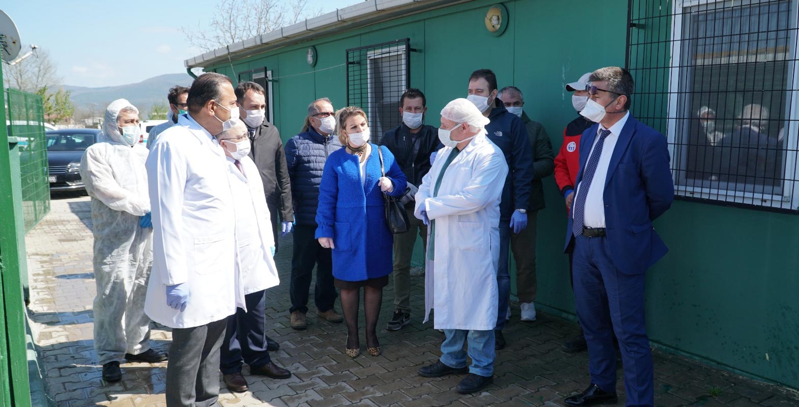 Mustafakemalpaşa’da sokak hayvanlarına tam destek