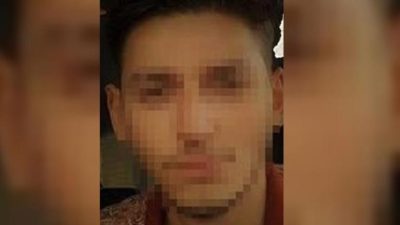 Üst katındaki gencin pencereden yaptığını görünce…