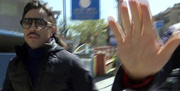 Koronavirüs tedbirlerine uymayan Nusret’in yaptıkları şaşkına çevirdi Koronavirüs tedbirlerine uymayan Nusret’in yaptıkları şaşkına çevirdi