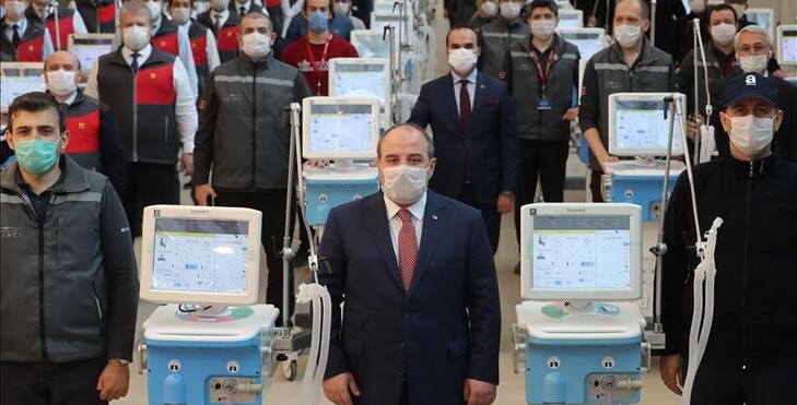 Bakan Varank, yerli yoğun bakım solunum cihazının üretim sürecini anlattı