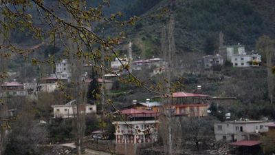 Mahallede tokalaşmayı ve komşu ziyaretini askıya aldılar