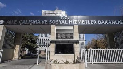 Tepki çeken paylaşımının ardından görevden alındı