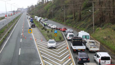 Kontrol noktalarını aşmak için WhtasApp grubu kurmuşlar