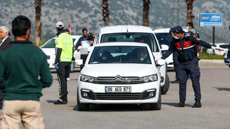 Vali Karaloğlu anlattı! İstanbul’dan gelenlerin bahanesi şoke etti Vali Karaloğlu anlattı! İstanbul’dan gelenlerin bahanesi şoke etti