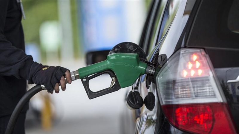 Benzin ve motorine indirim gelir mi? ABD ve İran'ın barış mutabakatına yaklaşması petrol fiyatlarını düşürdü.