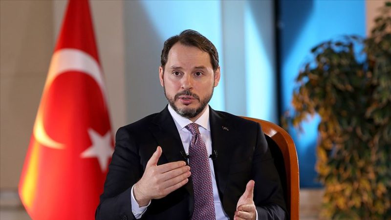 Bakan Albayrak’tan fırsatçılara gözdağı… Hazine ve Maliye Bakanı Berat Albayrak, "Milletin sofrasına el uzatanlara