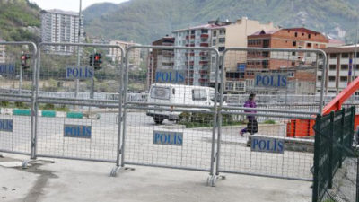 İlçenin tüm giriş ve çıkışları kapatıldı! Koronavirüs karantinası başladı