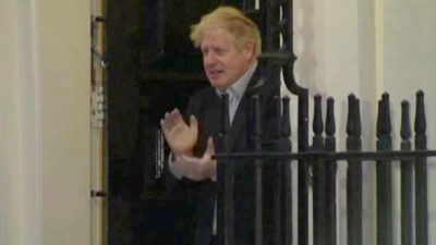 İngiltere Başbakanı Johnson hastaneye kaldırıldı