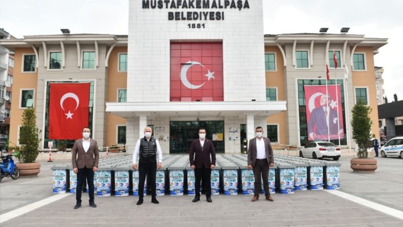 Bursa’da kullanılmış maske ve eldivenler tıbbi atık kutularına atılacak Bursa’nın Mustafakemalpaşa ilçesinde Belediye Başkanı Mehmet Kanar’ın talimatları doğrultusunda toplum