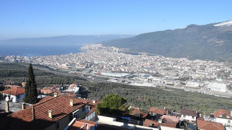Bursa Valiliği, koronavirüsle mücadele kapsamında yeni alınan tedbirleri açıkladı. Yapılan