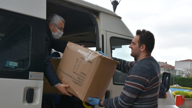 GEMLİK BELEDİYESİ, GEMLİK DEVLET HASTANESİ’NE TIBBİ MALZEME DESTEĞİNDE BULUNDU.