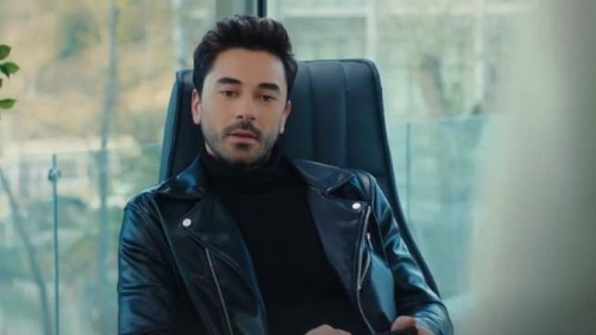 Oyuncu Gökhan Alkan’ın genç bir kadına attığı mesajlar ifşa edildi