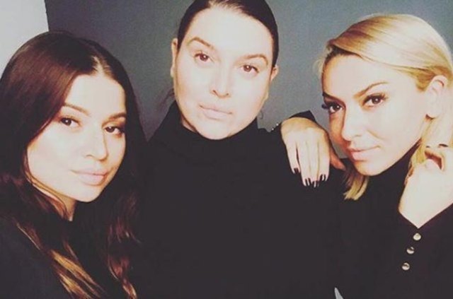 Hülya Açıkgöz’den Hadise’ye Kourtney Kardashian’lı gönderme Hülya Açıkgöz’den Hadise’ye Kourtney Kardashian’lı gönderme