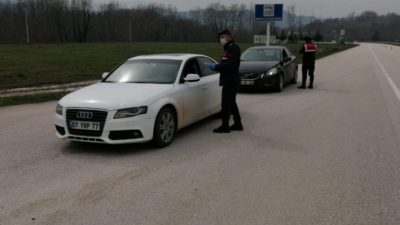 Yasağa uymayan gençlere ceza…