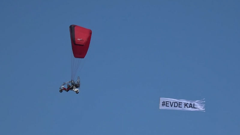 Gökyüzünden evde kal çağrısı yapıldı