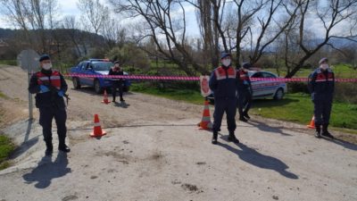 Bursa’da karantinadaki mahalleye yardım