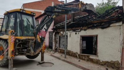 2 binanın yıkımı yapıldı