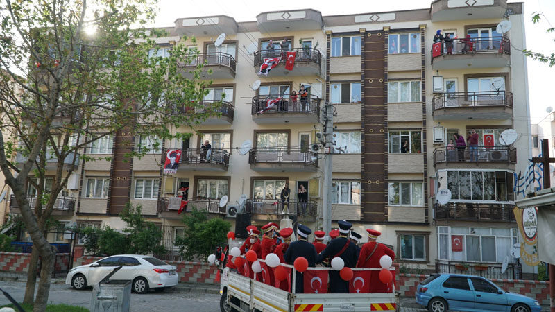 Mustafakemalpaşa Belediyesi 23 Nisan Ulusal Egemenlik ve Çocuk Bayramında koronavirüs