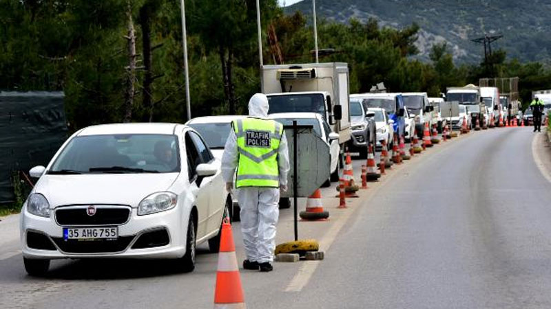 ‘Gelmeyin’ dediler 125 bin araç geldi