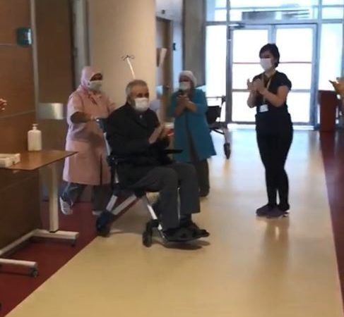 Mustafakemalpaşa’nın ilk korona virüs hastası taburcu oldu Bursa’da korona virüsle mücadelede bir güzel haber de Mustafakemalpaşa Devlet