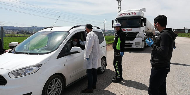 4 büyükşehirin ortasında kaldılar! Giriş çıkış yapılamıyor 4 büyükşehirin ortasında kaldılar! Giriş çıkış yapılamıyor