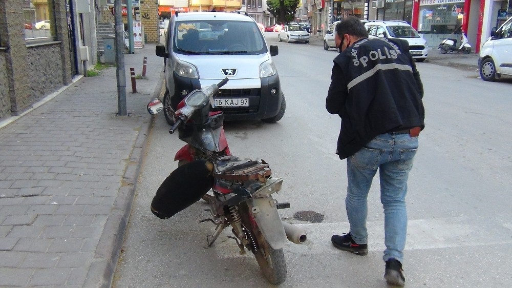 Hem yasağı deldi hem ehliyetsiz çıktı