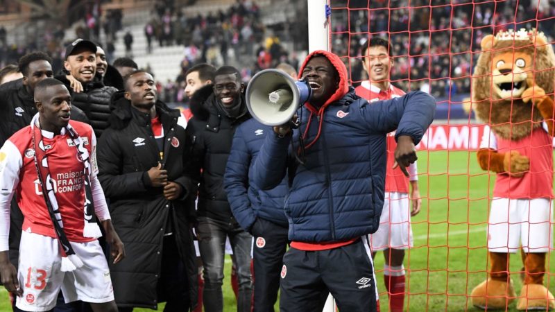 Fransız kulüp şokta… İntihar etti… Fransa Ligue 1'in kulüp doktoru Bernard Gonzalez, testi pozitif çıkınca