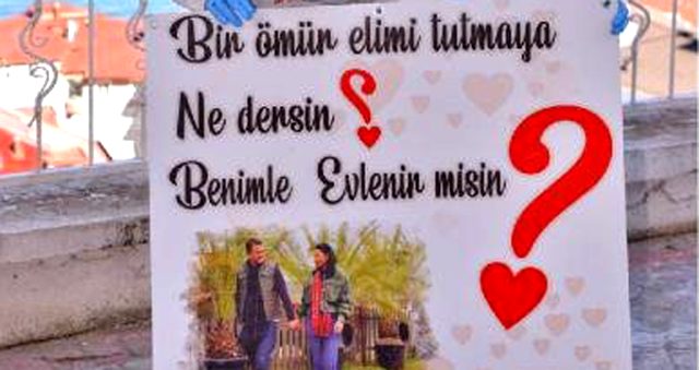 Evlenmek için vinç kiraladı…