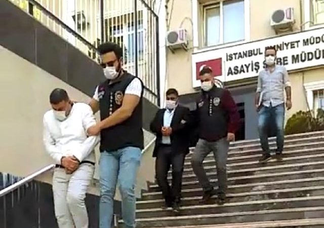 Albayrak’ı dolandırmışlardı… İki şüpheli yakalandı… Galatasaray İkinci Başkanı Abdurrahim Albayrak'ı 40 bin lira dolandıran iki