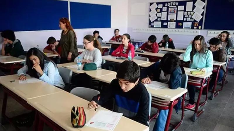 Okullar ne zaman açılacak? Okulların açılacağı tarihle ilgili flaş iddia Okullar ne zaman açılacak? Okulların açılacağı tarihle ilgili flaş iddia