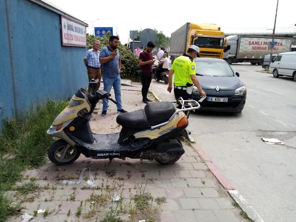 Bursada otomobil ile motosiklet çarpıştı Bursada otomobil ile motosiklet çarpıştı