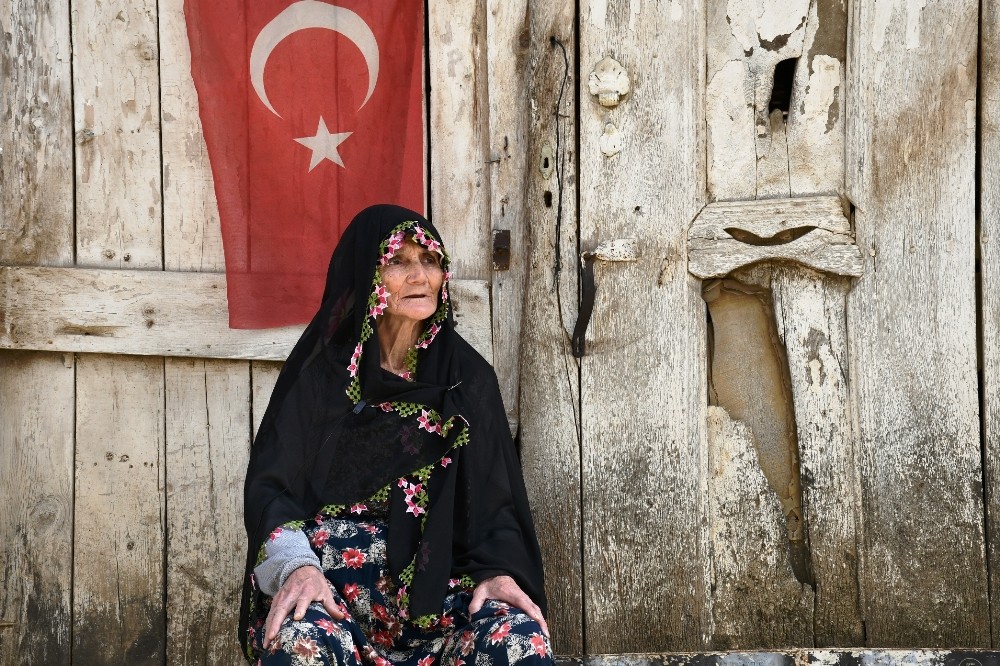 80 yaşındaki Mahmuriye Nineden duygulandıran sözler 80 yaşındaki Mahmuriye Nineden duygulandıran sözler