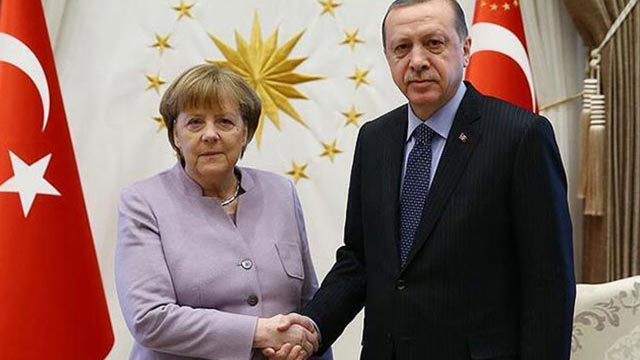 Cumhurbaşkanı Erdoğan, Merkel ile telefonda görüştü