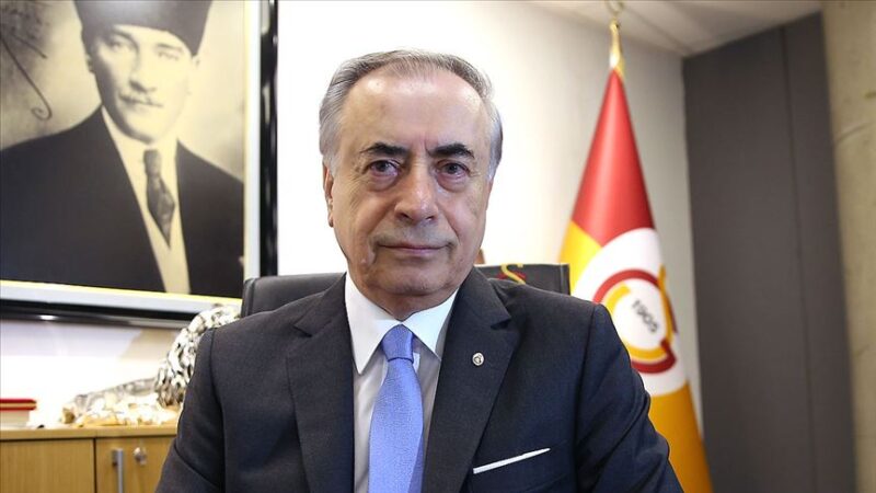 Galatasaray Kulübü Başkanı Mustafa Cengiz'in acil olarak ameliyata alındığı bildirildi.