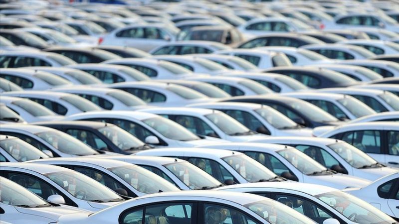 Yeni tip koronavirüs (Kovid-19) salgını nedeniyle ihracatta düşüş yaşayan otomotiv