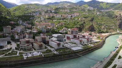 Koronavirüs vakaları azalan 2 kent için önemli uyarı