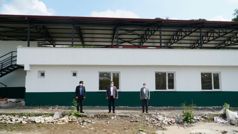 Mustafakemalpaşa’da yıllardır atıl durumda olan amfi tiyatro, Belediye Başkanı Mehmet