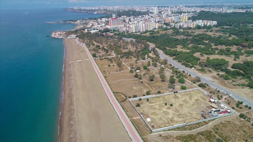 Turizm merkezlerinin dünyaca ünlü sahillerinde korona sessizliği