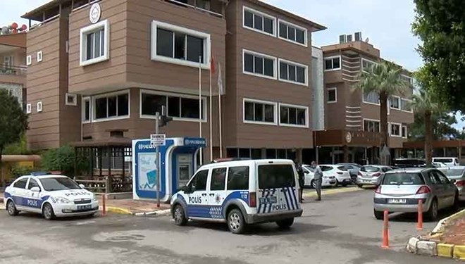 Bomba ihbarı! Bina boşaltıldı…