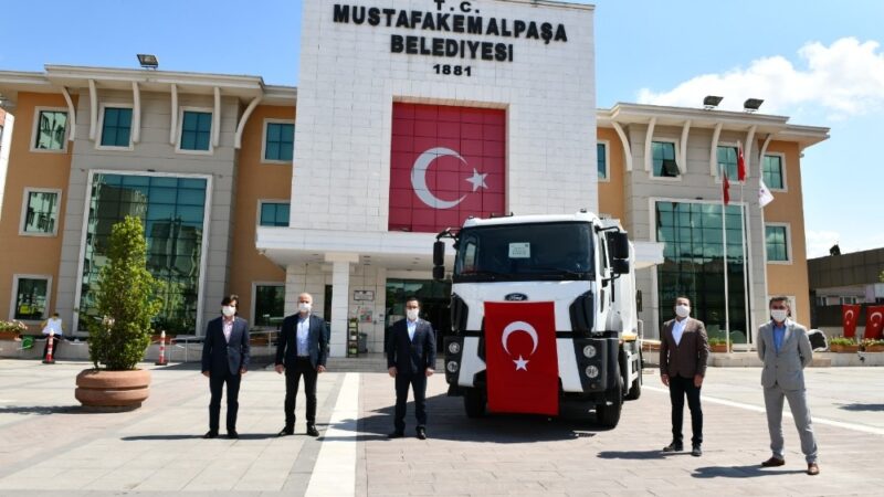Bakanlıktan Mustafakemalpaşa’ya çöp kamyonu Çevre ve Şehircilik Bakanlığı tarafından Mustafakemalpaşa Belediyesi temizlik filosuna son