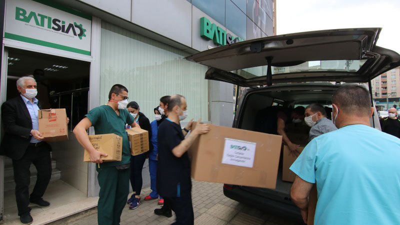 BATISİAD sağlık çalışanlarını unutmadı BATISİAD sağlık çalışanlarını unutmadı